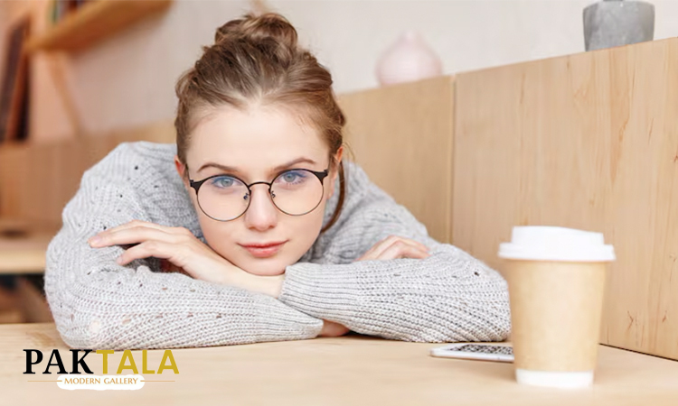 تاثیر استفاده از عدسی ضدخش در افزایش طول عمر عینک‌های طبی